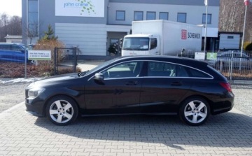 Mercedes CLA C117 Shooting Brake Facelifting 1.5 180 d 109KM 2017 Mercedes-Benz CLA 180d 109KM Automat Lopatki Zero korozji Navi Skora 1.5, zdjęcie 3