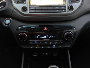 Hyundai Tucson III SUV 1.7 CRDI 115KM 2016 Hyundai Tucson Rezerwacja 1.7 Diesel 116KM, zdjęcie 31