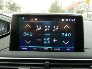 Peugeot 3008 II Crossover 1.2 PureTech 130KM 2018 Peugeot 3008 NAWIGACJAKAMERA COFANIAAUTOMATGWARANCJA 1.2 Benzyna 131KM, zdjęcie 17