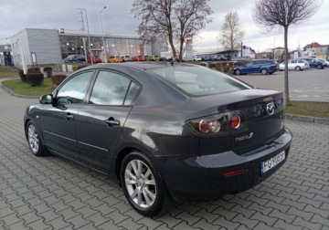 Mazda 3 I Sedan 1.6 MZ-CD 109KM 2006 Mazda 3 Zarejestrowany - ubezpieczony 1.6 Diesel 109KM, zdjęcie 8