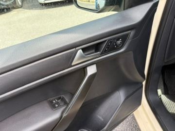 Volkswagen Caddy IV Furgon 2.0 TDI SCR BMT 150KM 2020 Volkswagen Caddy niepełnosprawnych rampa inwalida, zdjęcie 19