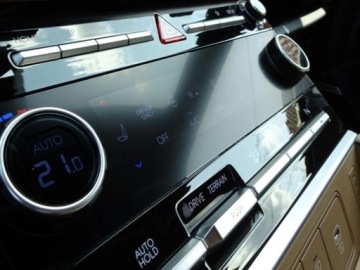 Hyundai Santa Fe V SUV 1.6 T-GDI HEV 239KM 2026 Santa Fe 1.6 T-GDI HEV Platinum 4WD aut 7os. 239KM 2026, zdjęcie 8