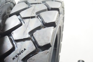 ШИНА + ТРУБА + OCH 18x7-8 НОВЫЙ КОМПЛЕКТ 16 PR LINDE, STILL