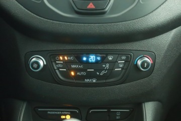 Ford Tourneo Courier I Mikrovan 1.0 EcoBoost 100KM 2017 Ford Tourneo Courier 1.0 EcoBoost, Salon Polska, zdjęcie 9