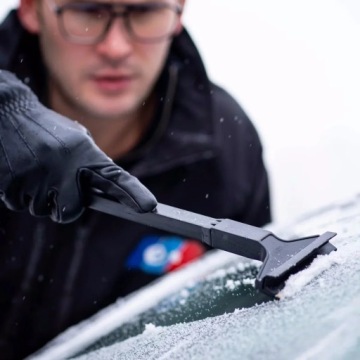 Murska 580L Латунный скребок для окон + мягкая щетка для снега Vikan