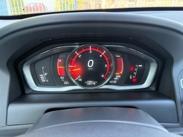 Volvo XC60 I SUV Facelifting 2.4 D4 190KM 2017 Volvo XC 60 2.4 D4 AWD Summum Navi Skóra Pano, zdjęcie 28