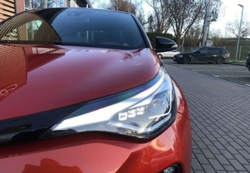 Toyota C-HR I Crossover Facelifting 2.0 Hybrid Dynamic Force 184KM 2019 Toyota C-HR Toyota C-HR 2.0 Hybrid Premiere Edition 2.0 Hybryda 184KM, zdjęcie 15