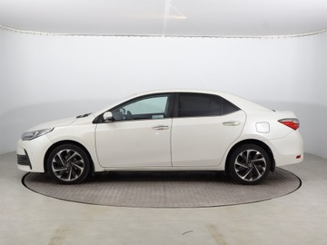 Toyota Corolla XI Sedan Facelifting 1,6 Valvematic 132KM 2017 Toyota Corolla 1.6 Valvematic, Salon Polska, zdjęcie 2