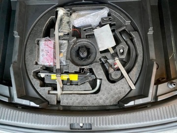 Volkswagen Touran I 1.4 TSI 140KM 2008 Volkswagen Touran Automat 1.4 Benzyna 140KM, zdjęcie 36