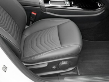 Mercedes Klasa A W177/V177 Sedan Facelifting 2.0 200d 150KM 2023 Mercedes A 200 GD8K606#200 d Progressive 8G-DCT, zdjęcie 24