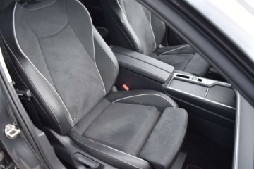 Volkswagen Passat B8 Variant Facelifting 1.5 TSI EVO 150KM 2025 Volkswagen Passat SalonPL eTSI 150KM DSG Business 4 pakiety Navi DCC PRO, zdjęcie 36