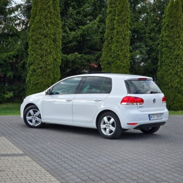 Volkswagen Golf VI Hatchback 5d 1.6 TDI-CR DPF BlueMotion 105KM 2010 Volkswagen Golf VI 1.6 Diesel, zdjęcie 16