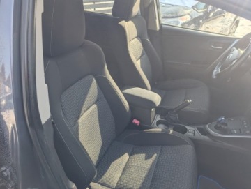 Toyota Auris II Hatchback 5d 1.8 HSD 136KM 2014 Toyota Auris Toyota Auris Hybryda 1.8 Hybryda Plug-in 136KM, zdjęcie 9