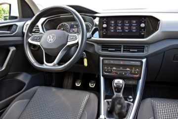 Volkswagen T-Cross SUV 1.0 TSI 110KM 2021 Volkswagen T-Cross Bezwypadkowy / Salon Polska /, zdjęcie 16