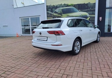 Volkswagen Golf VIII Variant 1.5 eTSI 130KM 2022 Volkswagen Golf EVO Life 1.5 TSI 130KM Czujniki Tempomat LED Clima ASO, zdjęcie 1