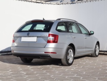 Skoda Octavia III Kombi Facelifting 2.0 TDI 150KM 2017 Skoda Octavia 2.0 TDI, Salon Polska, Serwis ASO, zdjęcie 4