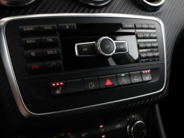 Mercedes Klasa A W176 Hatchback 5d Facelifting 180 122KM 2015 Mercedes A 180 automat skóra/alcantara bi-xenon, zdjęcie 24