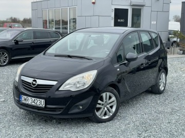 Opel Meriva II Mikrovan 1.4 Turbo ECOTEC 120KM 2011 Opel Meriva 1.4 120KM 2011r. klimatyzacja