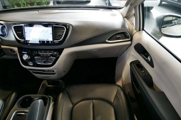 Chrysler Pacifica II 3.6 V6 291KM 2023 Chrysler Pacifica 18tys.km TouringL Polift Pentastar 3.6L V6 7os. 291KM St, zdjęcie 12