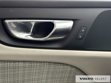 Volvo V60 II  Kombi Facelifting 2.0 B4 B 197KM 2023 Volvo V60 B4 B Core | Salon PL | Serwis ASO | Bezw, zdjęcie 27