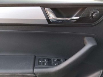 Skoda Rapid II Liftback Facelifting 1.0 TSI 95KM 2018 Skoda RAPID Skoda Rapid 1.0TSi Ambition od Dealera Bemo Motors Benzyna 95KM, zdjęcie 16