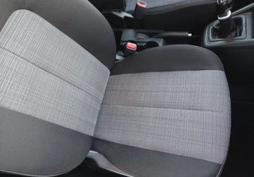 Kia Venga Mikrovan 1.6 DOHC CVVT 125KM 2012 Kia Venga 1.6 Benz 125KM LED Klima 6bieg ABS Parktro. ESP Kurtyny Faktura, zdjęcie 14