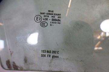 SKLO (OKNO) DVEŘE PRAVÁ PŘEDNÍ 1S3845202C 2016R SKODA CITIGO UP MII 3D