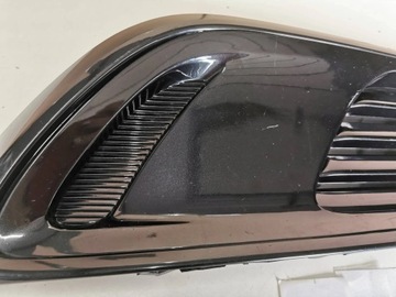 Kratka zderzaka przedniego TOYOTA Auris II lift prawa 820.