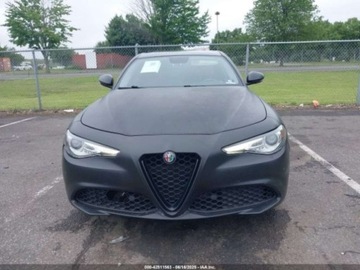 Alfa Romeo Giulia II Sedan 2.0 TBi 280KM 2018 Alfa Romeo Giulia 2018 Alfa Romeo Giulia AWD 2.0 Benzyna 280KM, zdjęcie 10