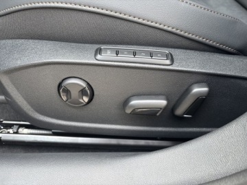 Cupra Leon II Hatchback Facelifting 1.5 eTSI MHEV 150KM 2026 Cupra Leon 1.5 eTSI 150 KM 7-biegowa automatyczna, zdjęcie 11