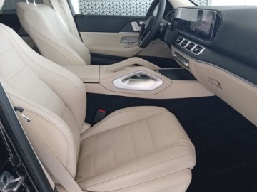 Mercedes GLE V167 SUV Facelifting 3.0 450d 367KM 2025 MERCEDES-BENZ GLE 450 d 4-Matic AMG Line 3.0 (367KM) 2025, zdjęcie 4