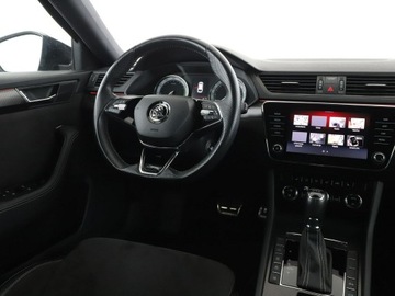 Skoda Superb III Kombi Plug-In Hybrid 1.4 TSI Plug-In-Hybrid 218KM 2020 Škoda Superb Skoda Superb PHEV skóra/alcentara, zdjęcie 15