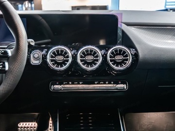 Mercedes GLA II Off-roader Facelifting 2.0 220 190KM 2025 MERCEDES-BENZ GLA 220 4-Matic AMG Line 2.0 (190KM) 2025, zdjęcie 10