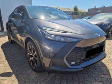 Toyota C-HR II SUV Plug-In 2.0 Hybrid Dynamic Force Plug-in  223KM 2025 Od ręki - Style 2.0 Hybrid Dynamic Force Plug-in 223KM | Podgrzewane fotele, zdjęcie 1