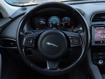 Jaguar F-Pace SUV 2.0 i4D 180KM 2017 Jaguar F-Pace 20d AWD, Salon Polska, Serwis ASO, zdjęcie 20