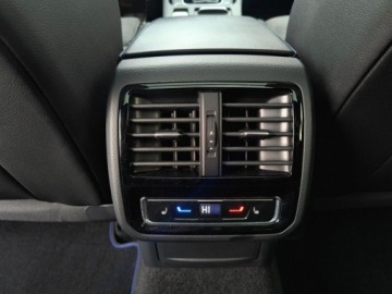 Volkswagen Arteon Shooting Brake R 2.0 TSI 320KM 2022 Volkswagen Arteon Shooting Brake R 4Mot. serwis ASO 2.0TSI 320KM pakiety S, zdjęcie 31