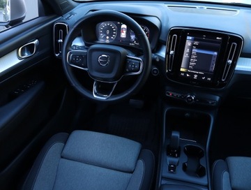 Volvo XC40 Crossover Facelifting 1.5 T2 129KM 2023 Volvo XC40 T2, Salon Polska, Serwis ASO, Automat, zdjęcie 6