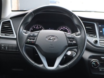 Hyundai Tucson III SUV 1.6 GDI 132KM 2016 Hyundai Tucson 1.6 GDI, Navi, Klima, Klimatronic, zdjęcie 14