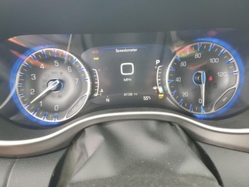 Chrysler Pacifica II 2022 Chrysler Pacifica Touring L 2022 3.6l 3.6 Benzyna 287KM, zdjęcie 9