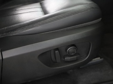 Land Rover Discovery Sport SUV 2.0 TD4 180KM 2017 Land Rover Discovery Sport 4x4 automat skóra navi, zdjęcie 38