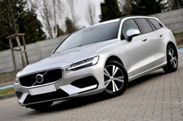 Volvo V60 I Kombi Facelifting 2.0 D2 DRIVE-E 120KM 2020 Volvo V60 2.0 D3 150KM Navi Led Climatronic Pdc