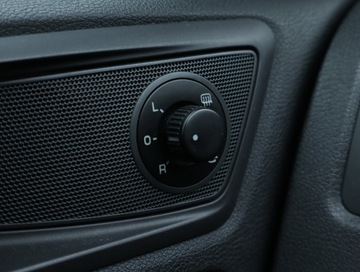 Skoda Octavia II Hatchback Facelifting 1.8 TSI 160KM 2009 Skoda Octavia 1.8 TSI, Salon Polska, Skóra, Xenon, zdjęcie 21