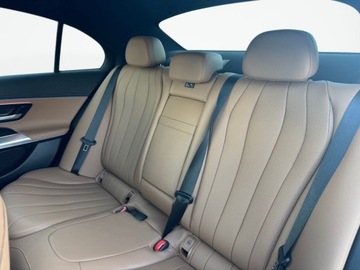 Mercedes Klasa E W214 Sedan 2.0 220d 197KM 2024 Mercedes-Benz Klasa E E 220d 4Matic Polski Salon FV23 2.0 Diesel, zdjęcie 11