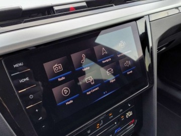 Volkswagen Arteon Fastback Facelifting 2.0 TSI 190KM 2022 Volkswagen Arteon Shooting Brake R-Line Kamera Cofania Podgrzewane Fotele, zdjęcie 17