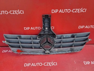 DS124 MERCEDES-BENZ C W203 A2038800383 MŘÍŽKA MASKA CHLADIČŮ