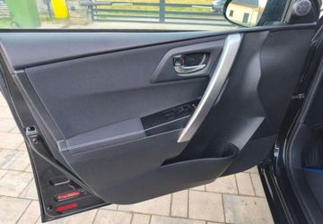 Toyota Auris II 2015 Toyota Auris Toyota Auris 1.8 Hybryda 99KM, zdjęcie 16