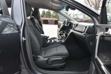 Kia Sportage IV SUV 1.7 CRDi 141KM 2018 Kia Sportage 1.7CRDi 141KM Automat 2018r. NAVi, zdjęcie 9