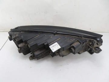 ФОНАРЬ ПЕРЕДНИЙ ЛЕВЫЙ SKODA OCTAVIA IV 5E4941015