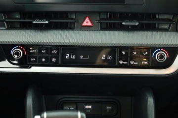 Kia Sportage V SUV 1.6 T-GDI MHEV 150KM 2023 Kia Sportage 1.6 T-GDI MHEV, Salon Polska, zdjęcie 10