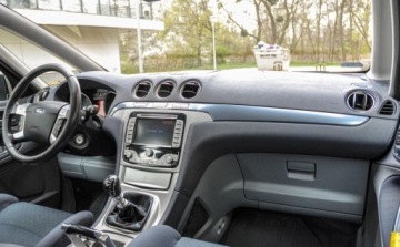 Ford S-Max I Van 2.0 TDCi 140KM 2008 Ford S-Max 2,0TDCI 7-osobowy 2.0 Diesel 140KM, zdjęcie 9